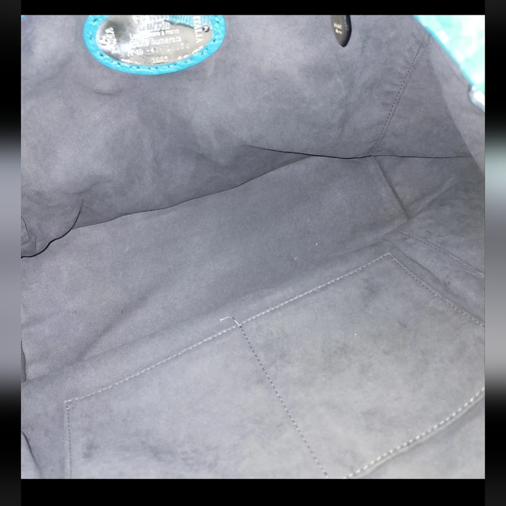 FENDI Selleria Anna Bucket Leather Bag - Picture 2 of 7